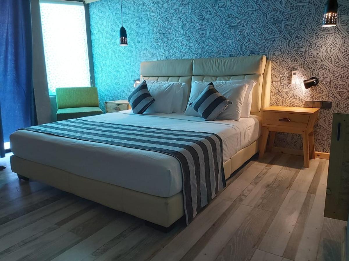 Suncoast Beach Hotel มิริสซา ภายนอก รูปภาพ