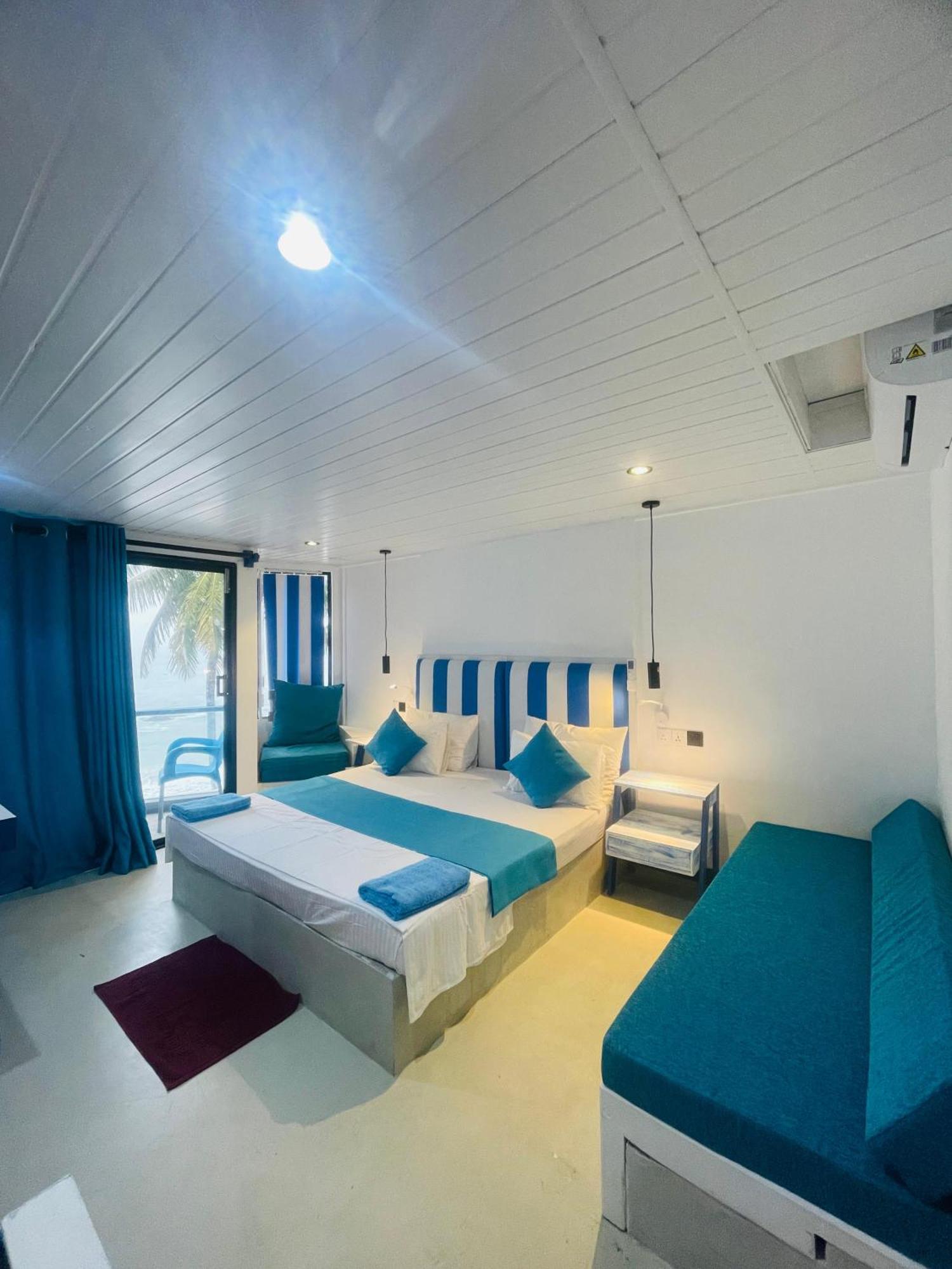 Suncoast Beach Hotel มิริสซา ภายนอก รูปภาพ