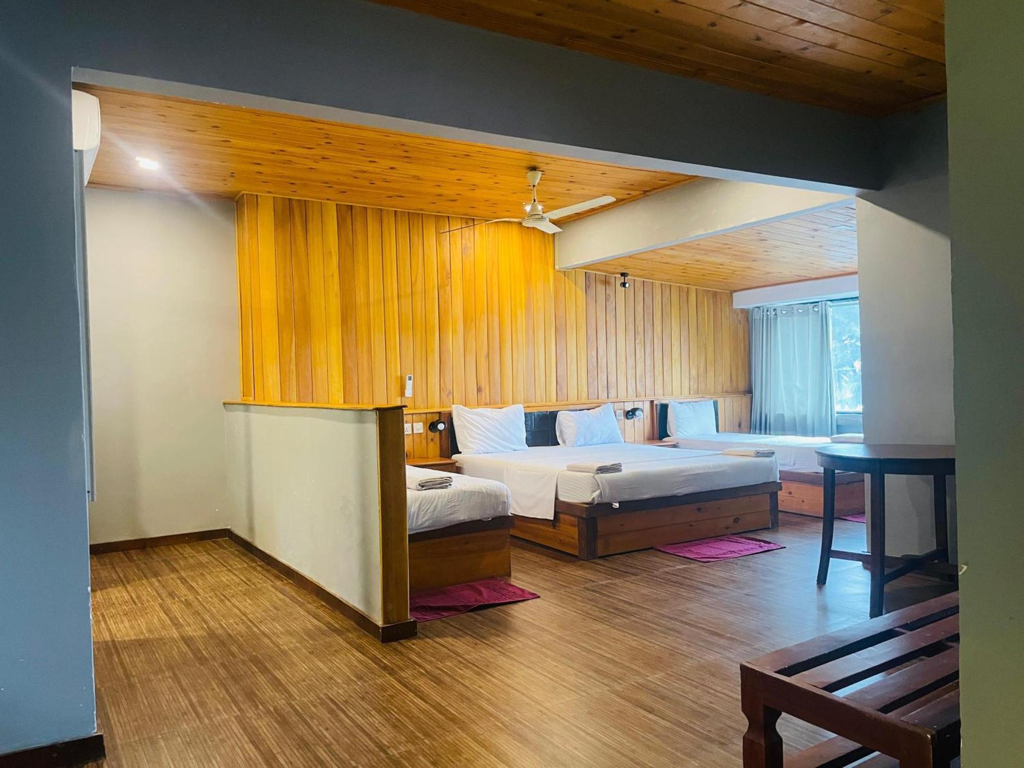 Suncoast Beach Hotel มิริสซา ภายนอก รูปภาพ